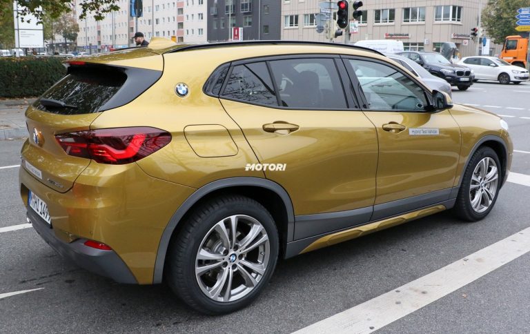 Bmw X2 ibrida plug-in: le foto spia