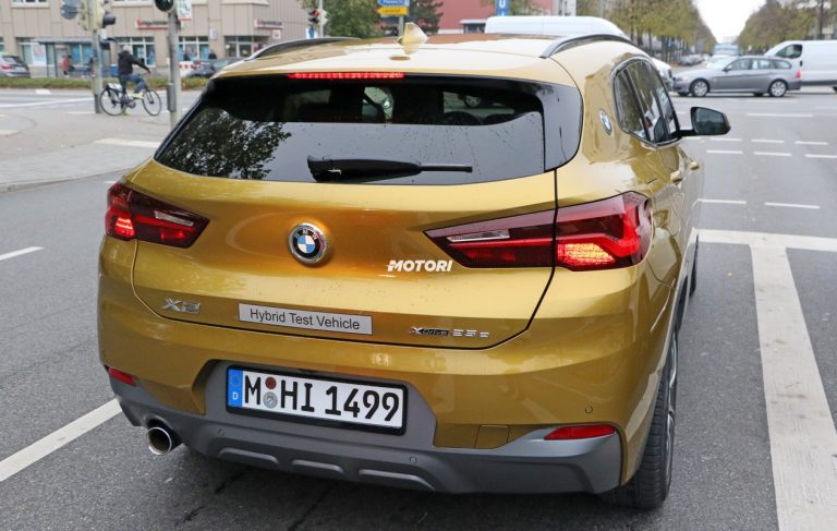 Bmw X2 ibrida plug-in: le foto spia