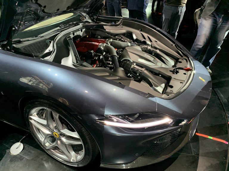 Tutte le foto della nuova Ferrari Roma