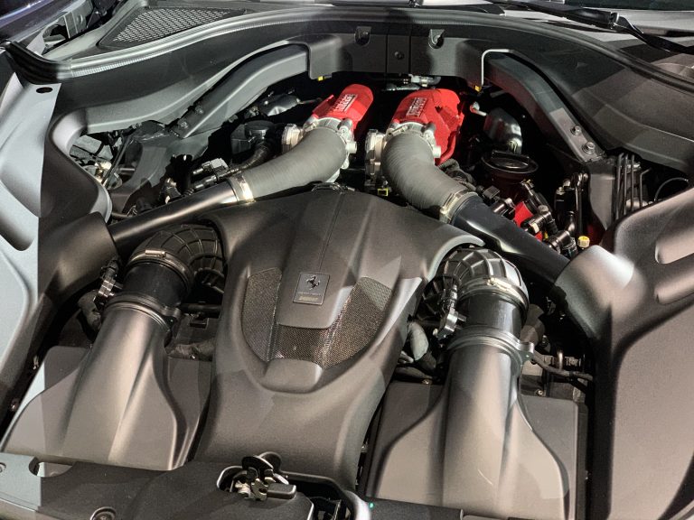 Tutte le foto della nuova Ferrari Roma