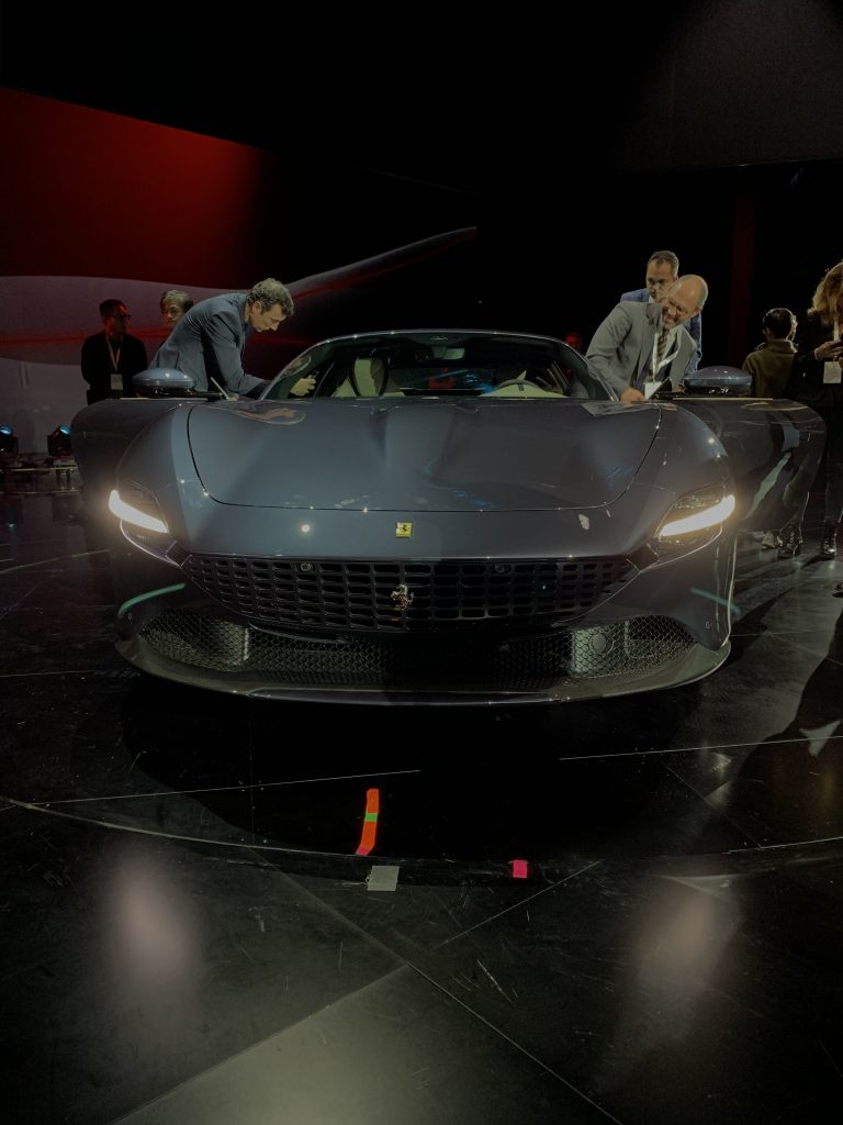 Tutte le foto della nuova Ferrari Roma