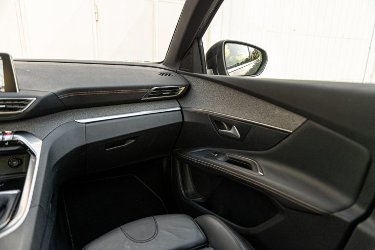 Peugeot 3008 1.5 Bluehdi 130 EAT8 GTLine: la prova su strada