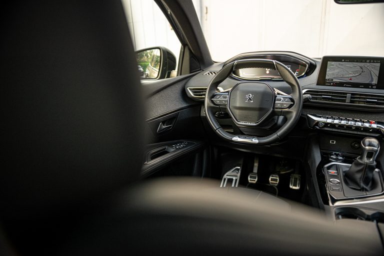 Peugeot 3008 1.5 Bluehdi 130 EAT8 GTLine: la prova su strada