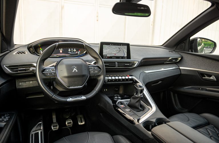Peugeot 3008 1.5 Bluehdi 130 EAT8 GTLine: la prova su strada