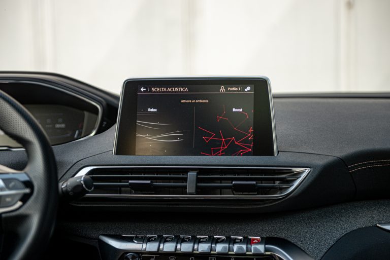 Peugeot 3008 1.5 Bluehdi 130 EAT8 GTLine: la prova su strada
