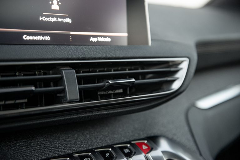 Peugeot 3008 1.5 Bluehdi 130 EAT8 GTLine: la prova su strada