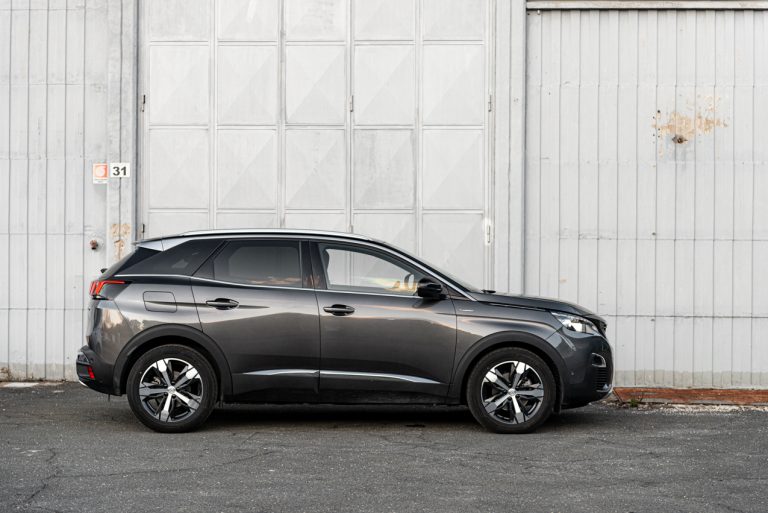 Peugeot 3008 1.5 Bluehdi 130 EAT8 GTLine: la prova su strada