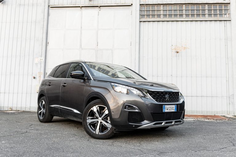 Peugeot 3008 1.5 Bluehdi 130 EAT8 GTLine: la prova su strada
