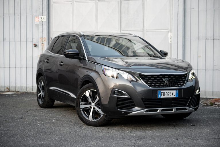 Peugeot 3008 1.5 Bluehdi 130 EAT8 GTLine: la prova su strada