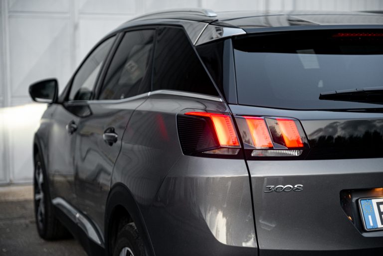 Peugeot 3008 1.5 Bluehdi 130 EAT8 GTLine: la prova su strada