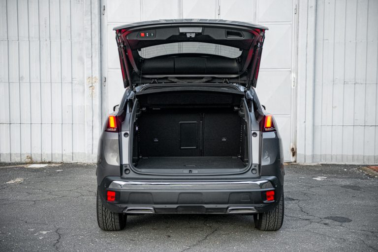 Peugeot 3008 1.5 Bluehdi 130 EAT8 GTLine: la prova su strada