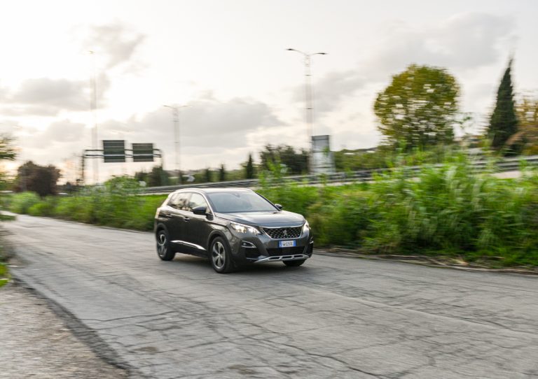 Peugeot 3008 1.5 Bluehdi 130 EAT8 GTLine: la prova su strada