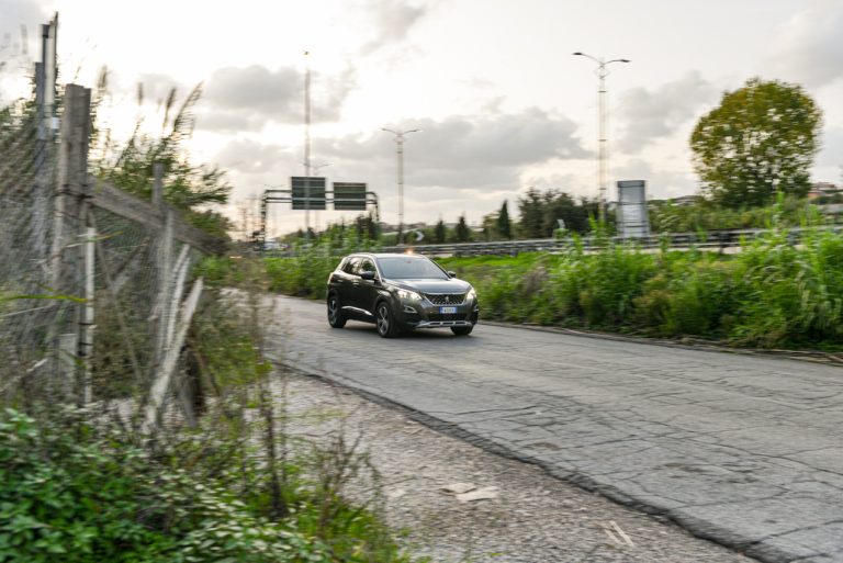 Peugeot 3008 1.5 Bluehdi 130 EAT8 GTLine: la prova su strada