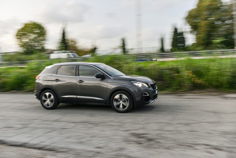 Peugeot 3008 1.5 Bluehdi 130 EAT8 GTLine: la prova su strada