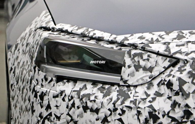 Opel Insignia e Insignia GSi restyling: le foto spia