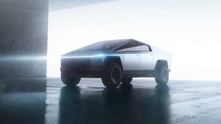 Tesla Cybertrack: pick-up spaziale