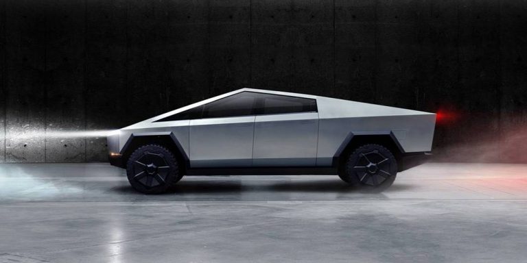 Tesla Cybertrack: pick-up spaziale