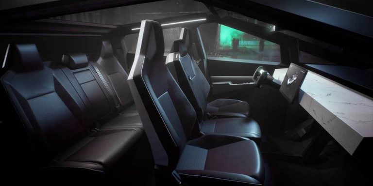 Tesla Cybertrack: pick-up spaziale