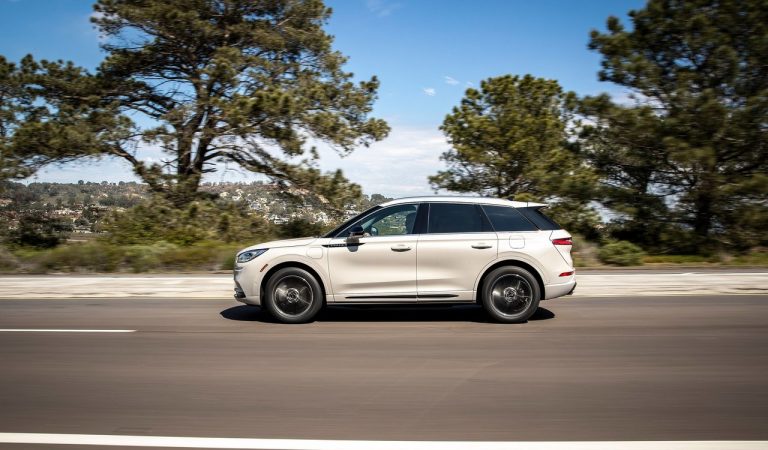Lincoln Corsair Grand Touring: foto ufficiali