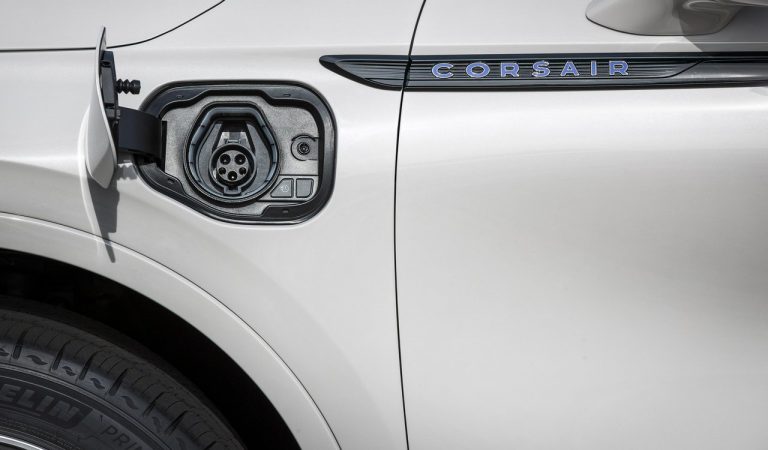 Lincoln Corsair Grand Touring: foto ufficiali