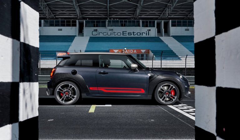 Mini John Cooper Works GP 2020: nuove foto ufficiali