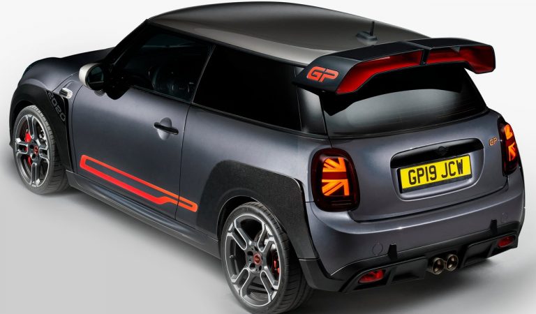 Mini John Cooper Works GP 2020: nuove foto ufficiali