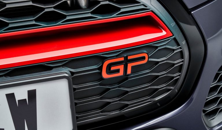 Mini John Cooper Works GP 2020: nuove foto ufficiali