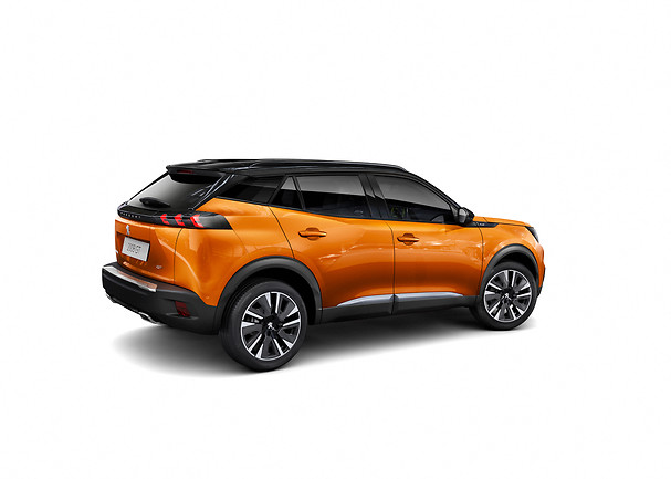 Nuova Peugeot 2008: nuove foto ufficiali