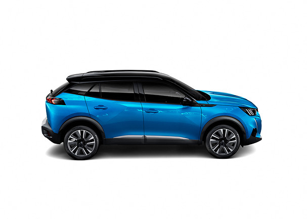 Nuova Peugeot 2008: nuove foto ufficiali