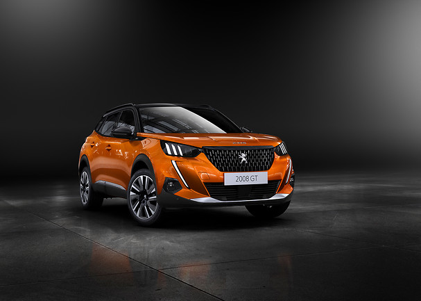 Nuova Peugeot 2008: nuove foto ufficiali