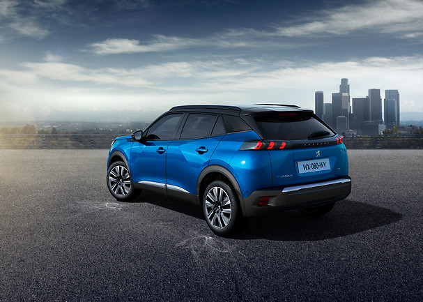 Nuova Peugeot 2008: nuove foto ufficiali