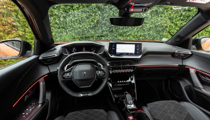 Nuova Peugeot 2008: nuove foto ufficiali