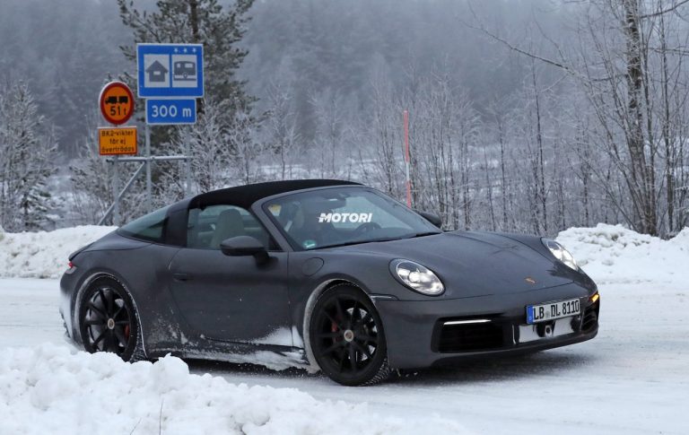 Porsche 911 (992) Targa: le foto spia