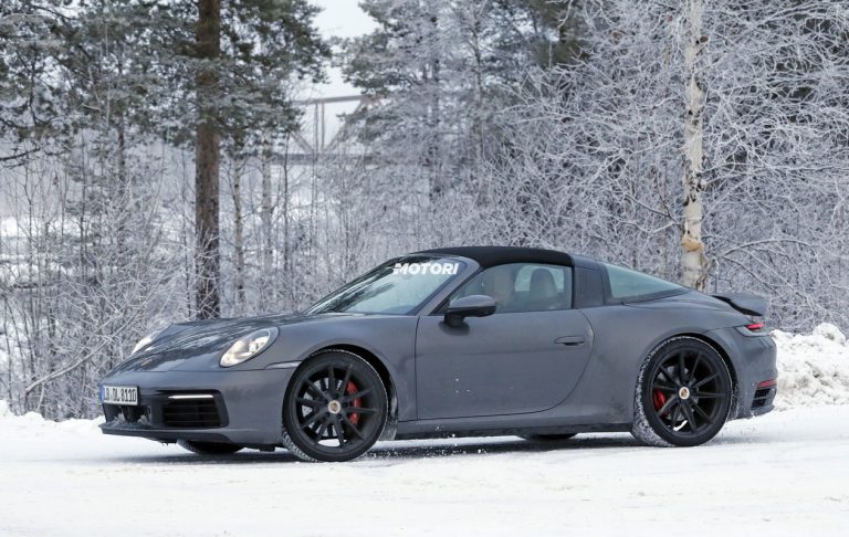 Porsche 911 (992) Targa: le foto spia