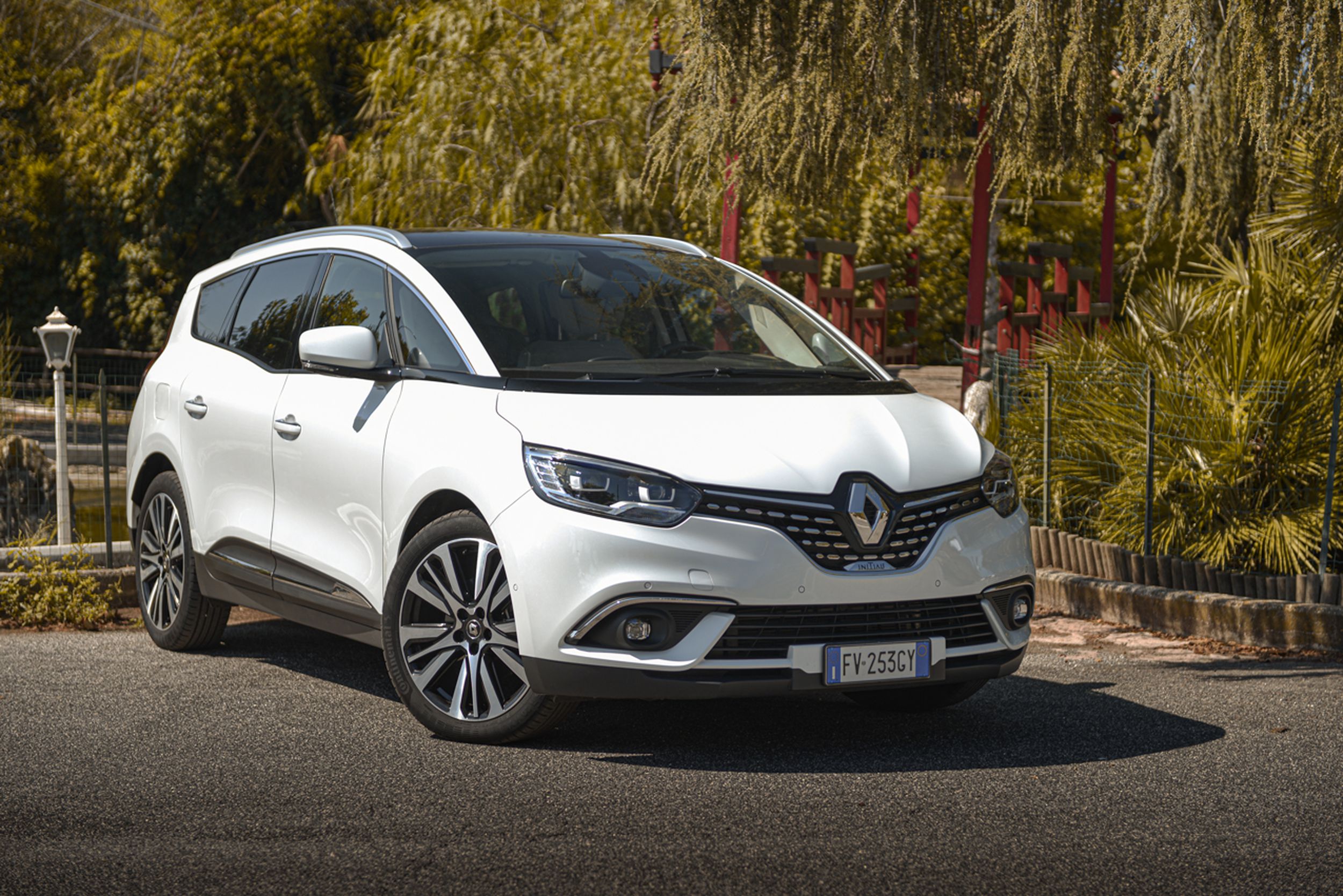 Renault Gran Scenic 1.7 Blue Dci Initiale Paris: La Prova Su Strada - Motori.it