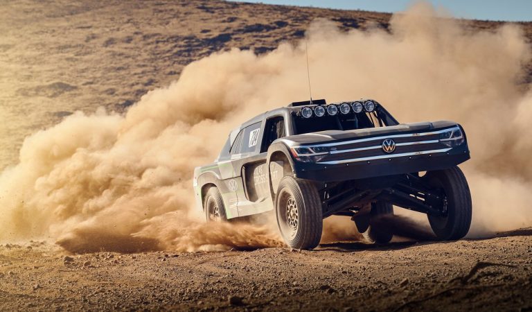 Volkswagen Atlas Cross Sport R Concept: le immagini ufficiali