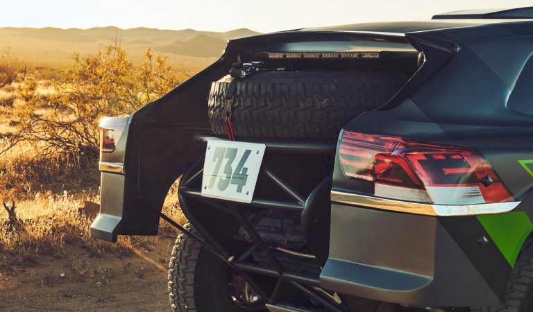 Volkswagen Atlas Cross Sport R Concept: le immagini ufficiali