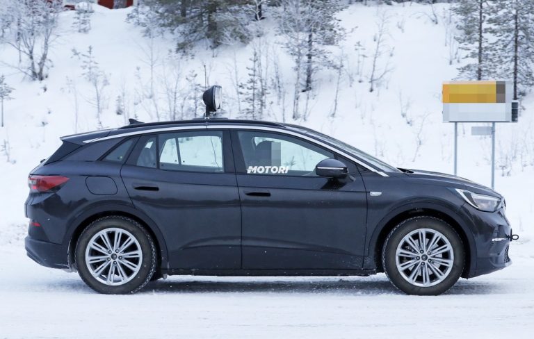 Volkswagen ID.4X: le foto spia