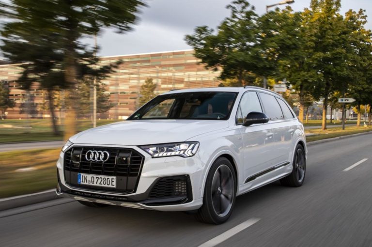 Audi Q7 TFSI e quattro 2020: immagini ufficiali
