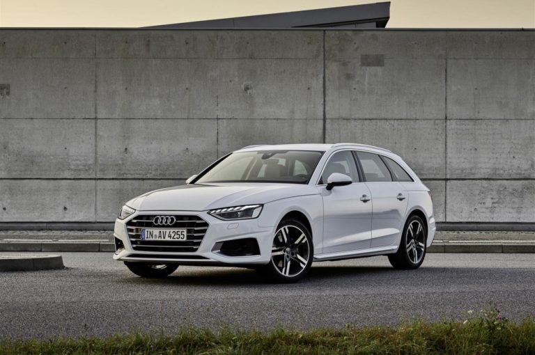 Audi A4 Avant g-tron 2020: immagini ufficiali