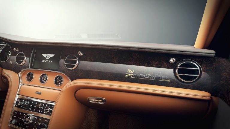 Bentley Mulsanne Extended Wheelbase Limited Edition: foto ufficiali