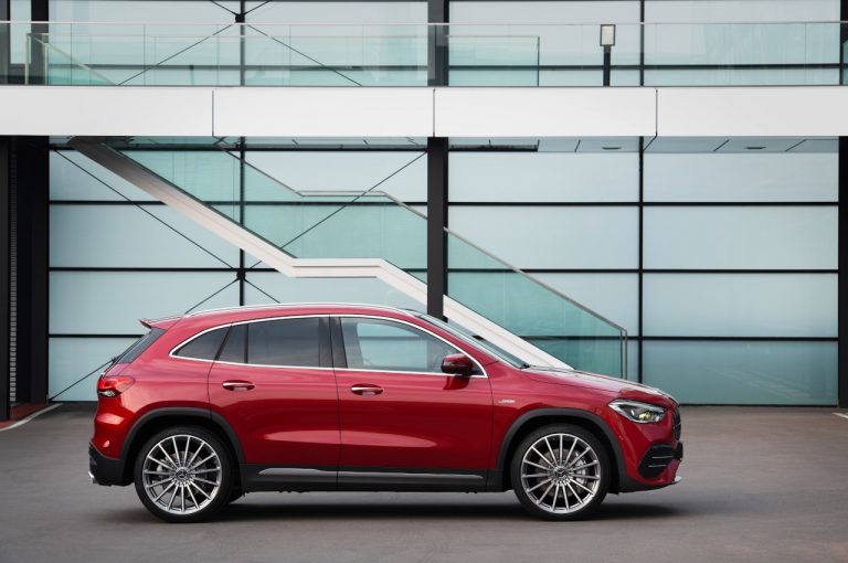 Mercedes GLA 35 AMG 2020: immagini ufficiali