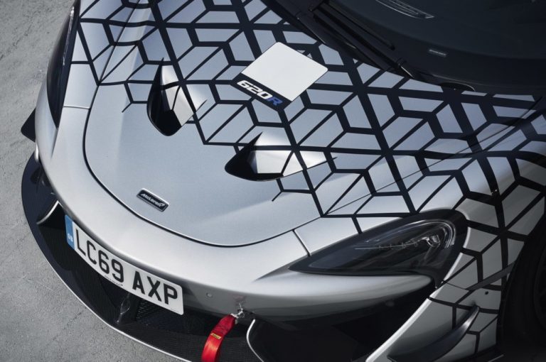 McLaren 620R 2020: immagini ufficiali