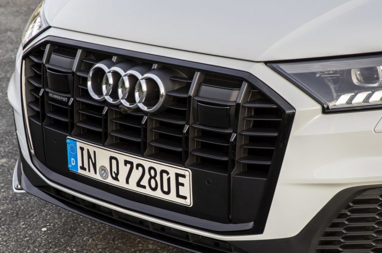 Audi Q7 TFSI e quattro 2020: immagini ufficiali