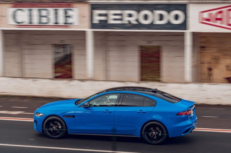 Jaguar XE Reims Edition 2020: immagini ufficiali