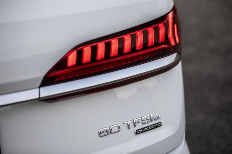 Audi Q7 TFSI e quattro 2020: immagini ufficiali