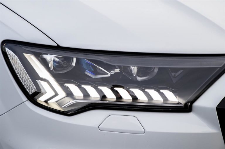 Audi Q7 TFSI e quattro 2020: immagini ufficiali