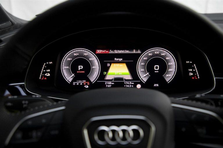 Audi Q7 TFSI e quattro 2020: immagini ufficiali