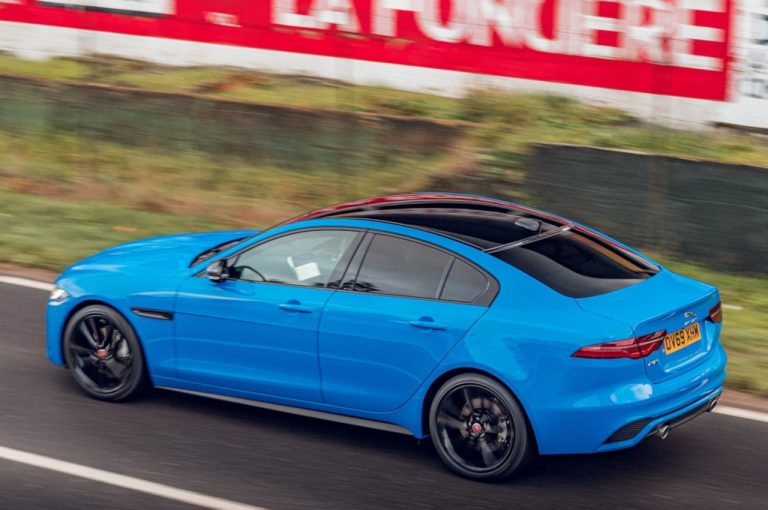 Jaguar XE Reims Edition 2020: immagini ufficiali