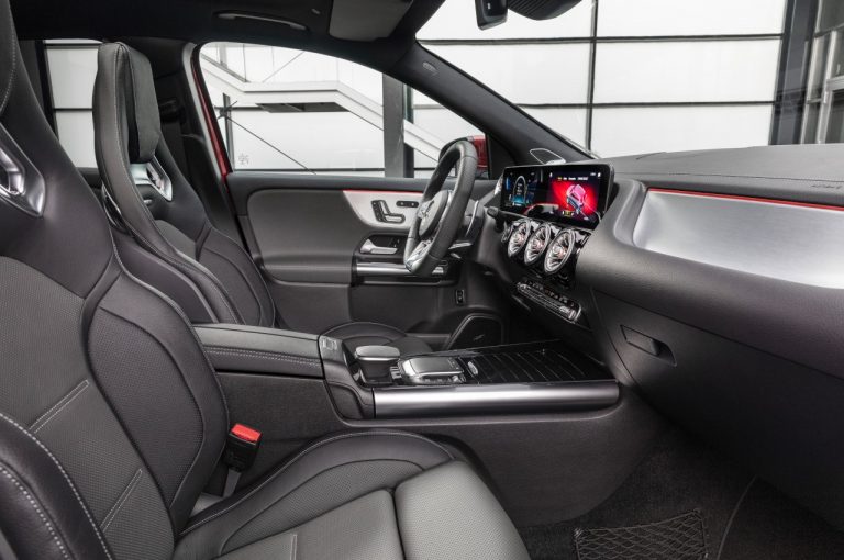 Mercedes GLA 35 AMG 2020: immagini ufficiali